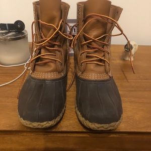 L.L bean women’s duck boots.